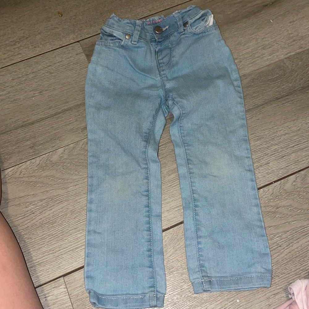 The children place jeans